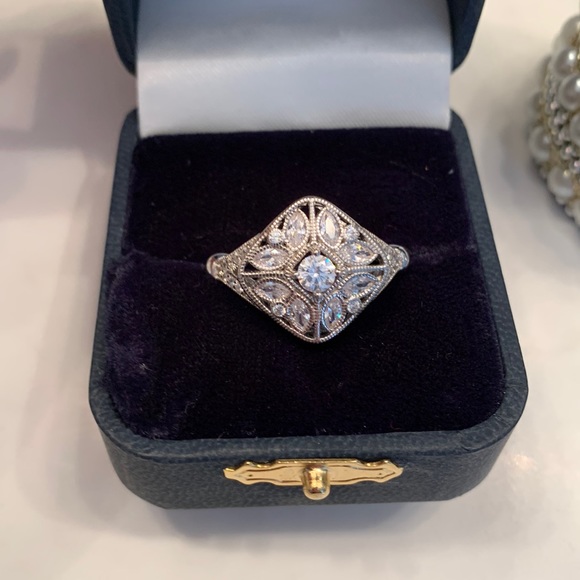 Jewelry - Filigree CZ 925 SS ring